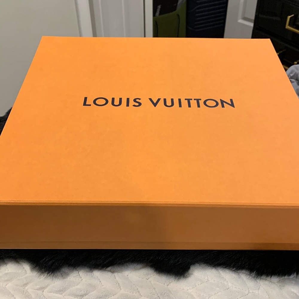 LOUIS VUITTON BOX